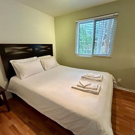 North Nanaimo Gem - Garden-View Room With Private Ensuite Esterno foto
