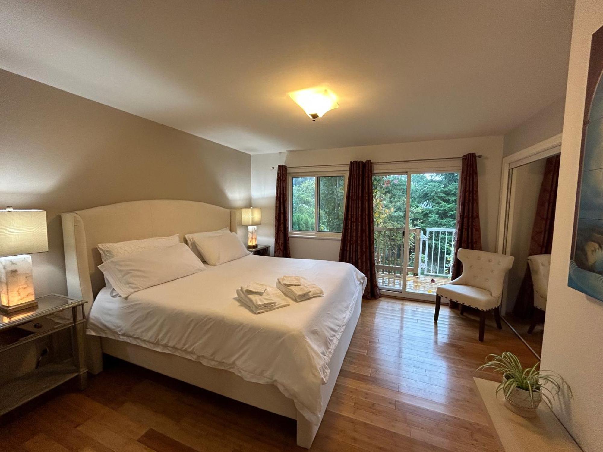 North Nanaimo Gem - Garden-View Room With Private Ensuite Esterno foto